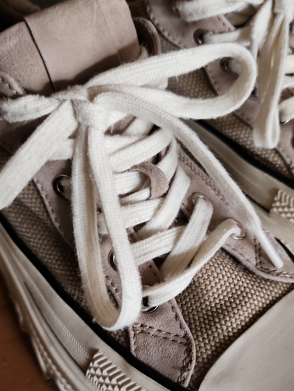 Wishbone Carly Sneaker Size 8,5 - Picture 12 of 15